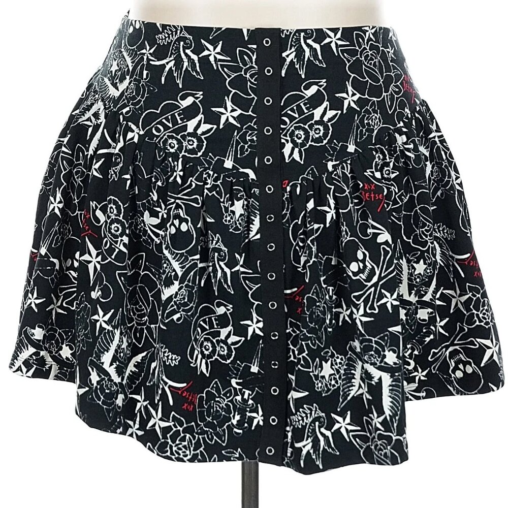 Betsey Johnson Mini Skirt Tattoo Print Black White Skull Love punk goth RARE
